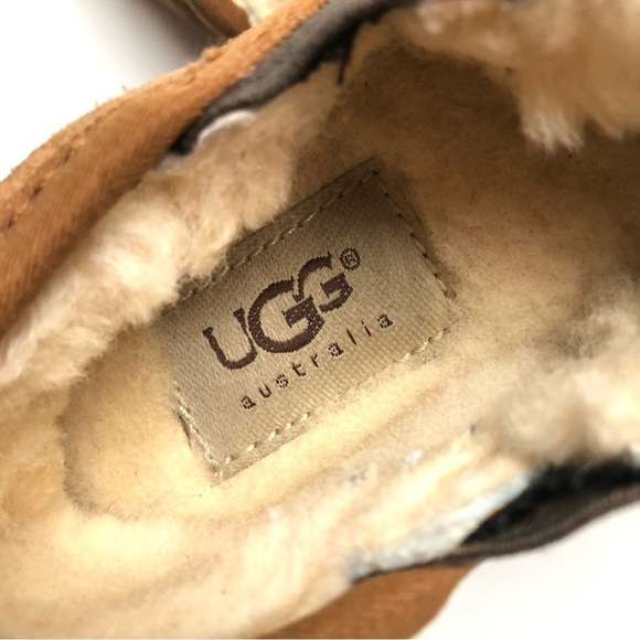 UGG Kids Romeo Suede Slippers Sherpa Lined Brown - Picture 7 of 10